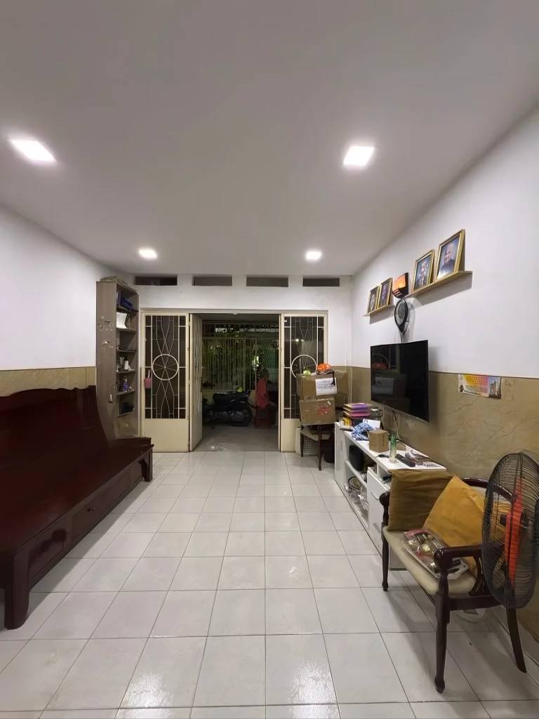 BÁN Okevip hiện đang mở NGUYỄN THIỆN THUẬT, QUẬN 3, TẦNG TRỆT 44M², CHỈ 3.35 TỶ