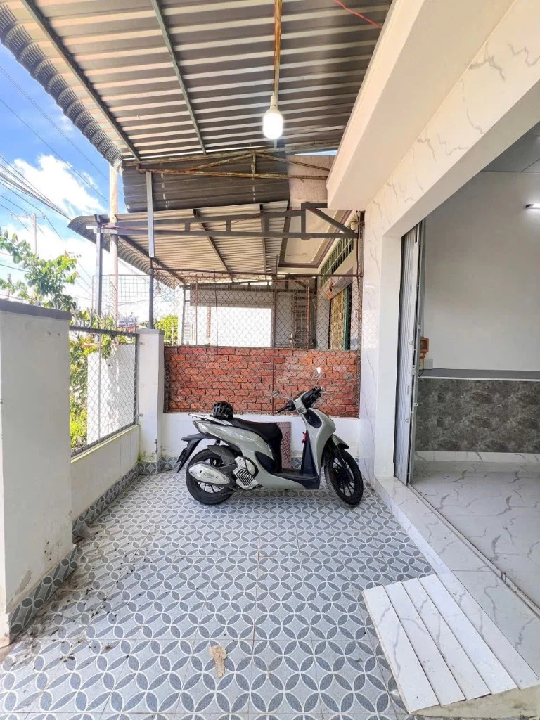 Bán nhà mặt tiền Trần Nam Phú, An Khánh, tiềm năng tăng giá cao