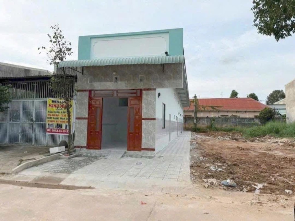 Bán dãy trọ sát KCN Mỹ Phước 3, Bến Cát, 150m2, sát QL13, sổ sẵn