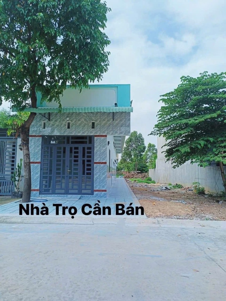 Cần bán dãy trọ ngay KCN Mỹ Phước 3, có nguồn thu sẵn 10tr/tháng, SHR, giá 990 triệu