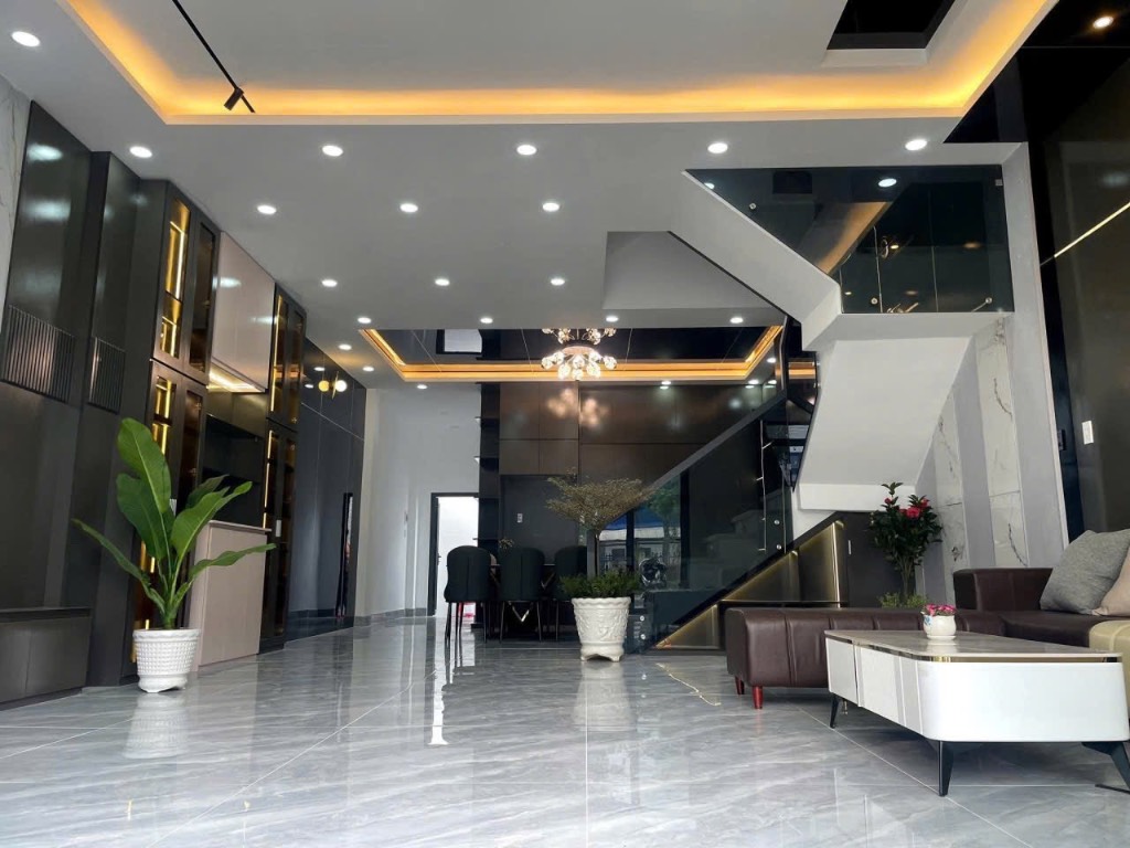Bán nhà Ấp Cầu Tràm, Cần Đước, Long An, 112m2 giá 1.999 tỷ