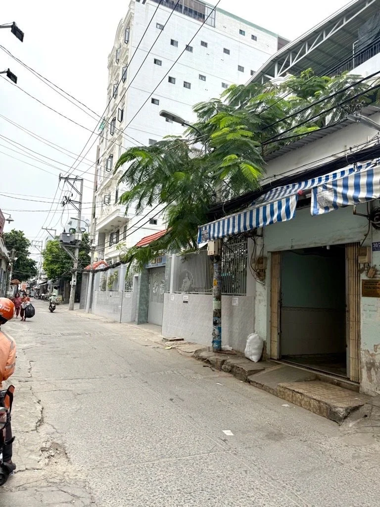 Bán nhà 3 tầng Lâm Văn Bền Quận 7 – Hẻm 6m, 52m², 3PN, kinh doanh tốt