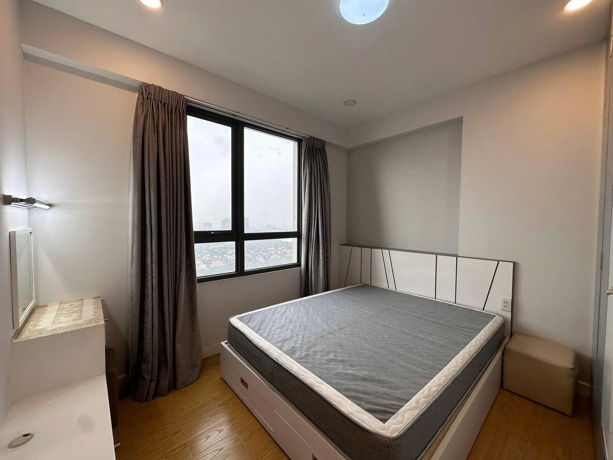 Chia sẻ phòng master trong căn hộ 3PN Đường Tạ Quang Bửu Quận 8 giá 4 triệu