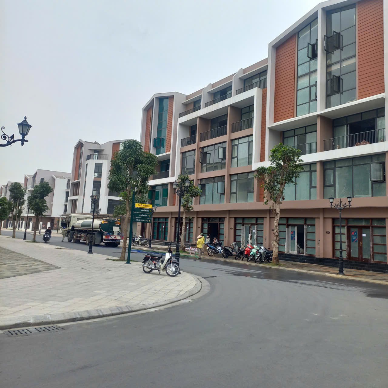 Bán căn liền kề 112m2 thuận tiện kinh doanh tại Xẻ Khê Ánh Dương - pháp lý rõ ràng