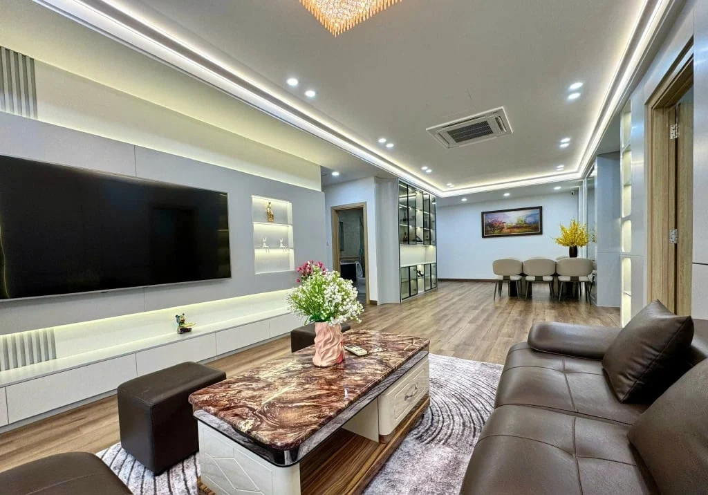 Bán căn hộ KĐT Ngoại Giao Đoàn, 3pn, 129m2, gần Hồ Tây, 15.8 tỷ