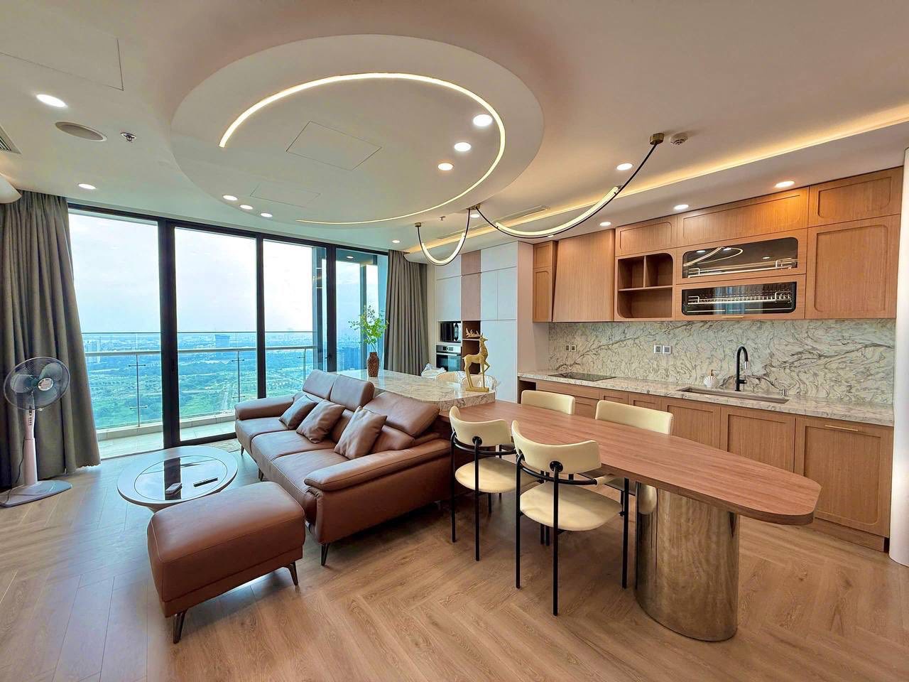 Cần tiền bán gấp căn hộ Green Valley, 129m2, 3PN, 2WC, giá chỉ 10 tỷ