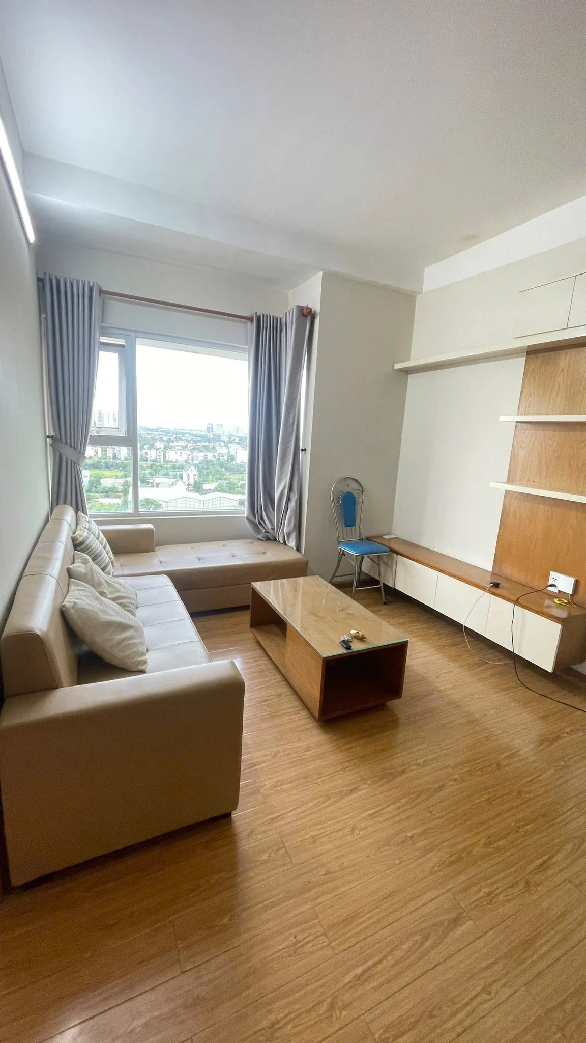 Bán căn hộ Flora Anh Đào, Đỗ Xuân Hợp Quận 9, DT 55m2, đầy đủ nội thất, giá 2,75 tỷ