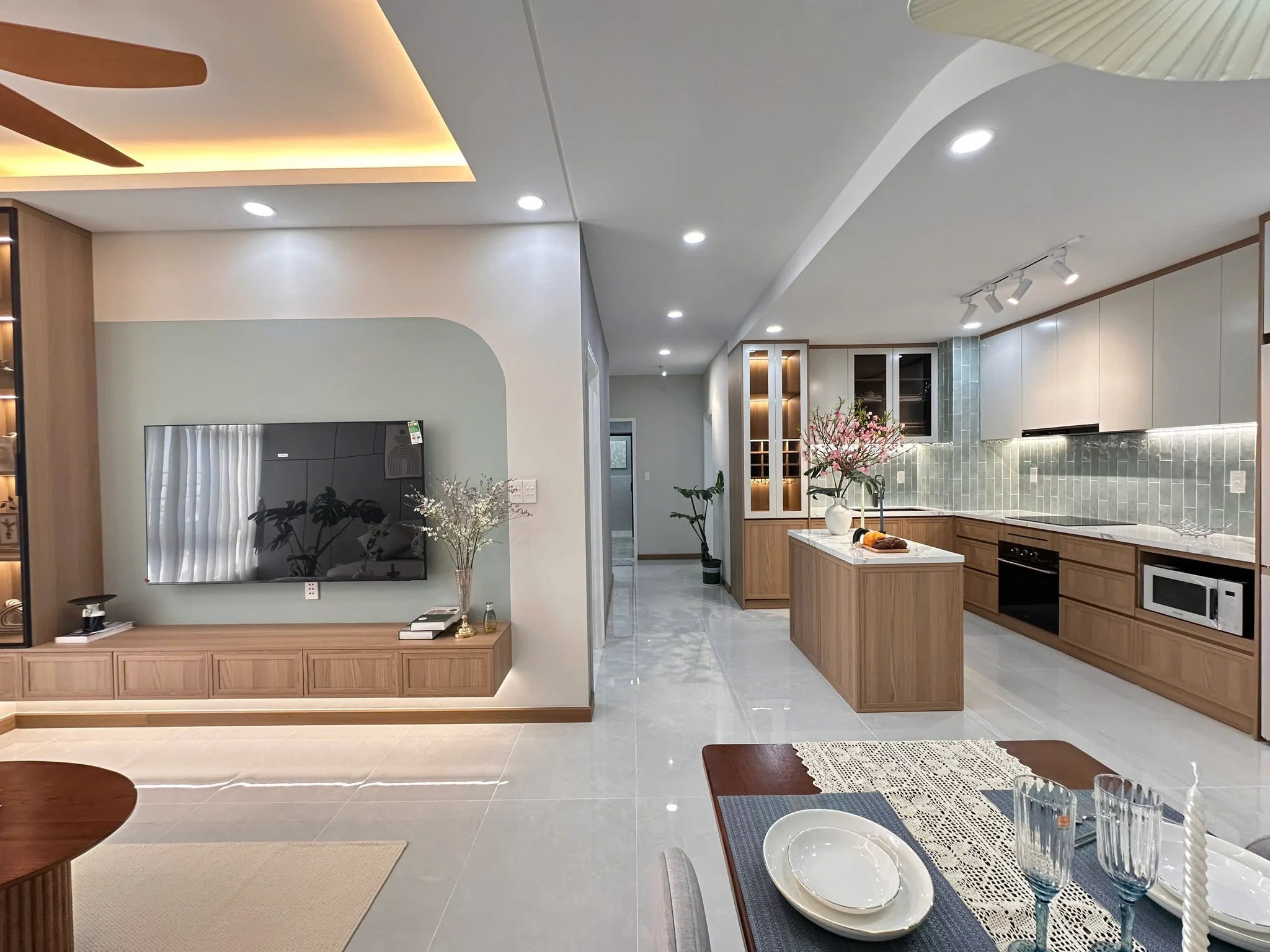 Bán gấp căn hộ Green Valley, Phú Mỹ Hưng, DT 120m2, giá rẻ, chỉ 10 tỷ full nội thất